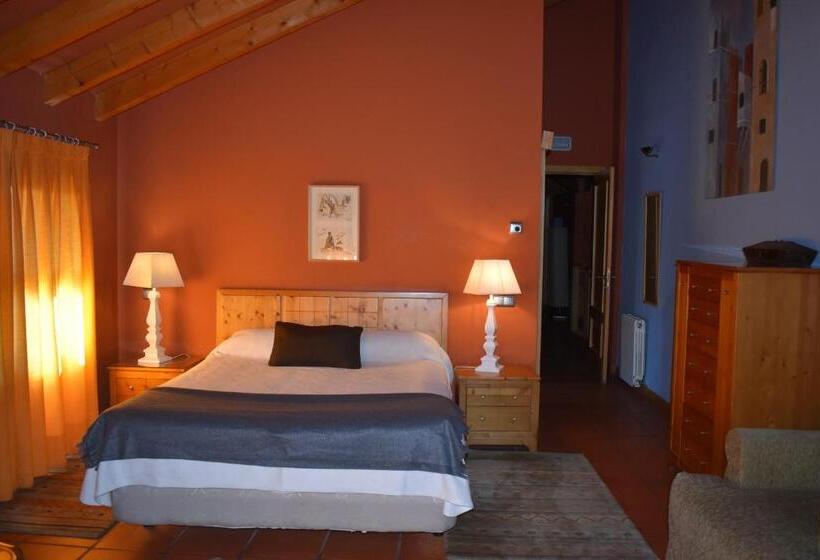 اتاق استاندارد سه نفره, Sara De Ur