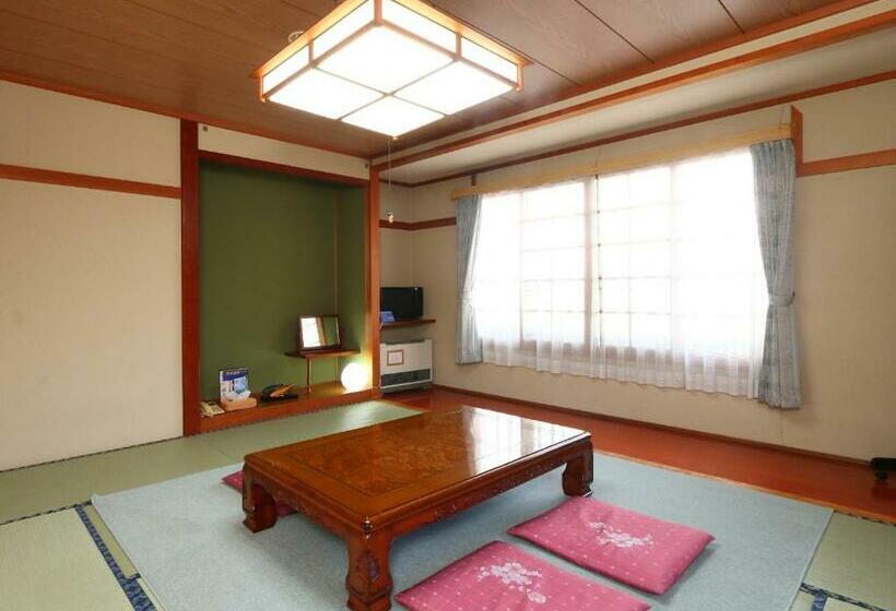 패밀리 룸, Ikemoto