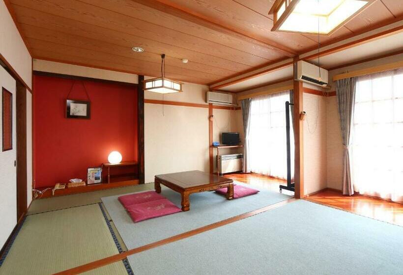 패밀리 룸, Ikemoto