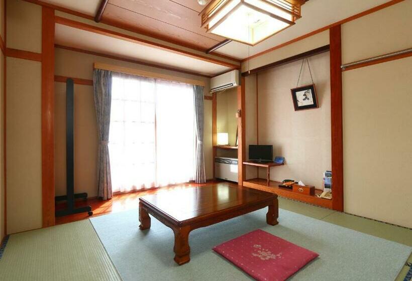 패밀리 룸, Ikemoto