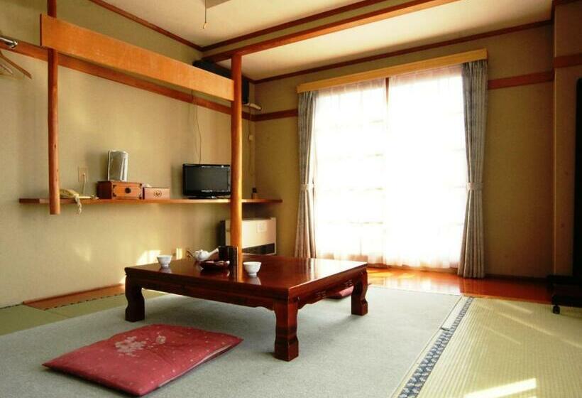 패밀리 룸, Ikemoto