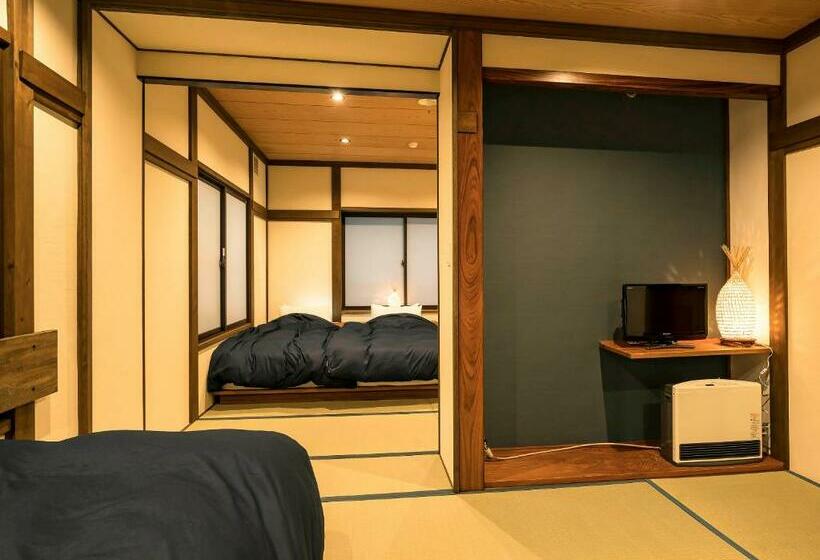 غرفة ديلوكس ثلاثية, Shirakaba