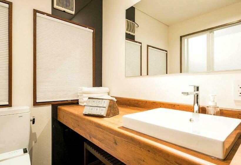 غرفة ديلوكس ثلاثية, Shirakaba