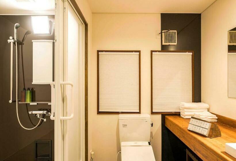 غرفة ديلوكس ثلاثية, Shirakaba