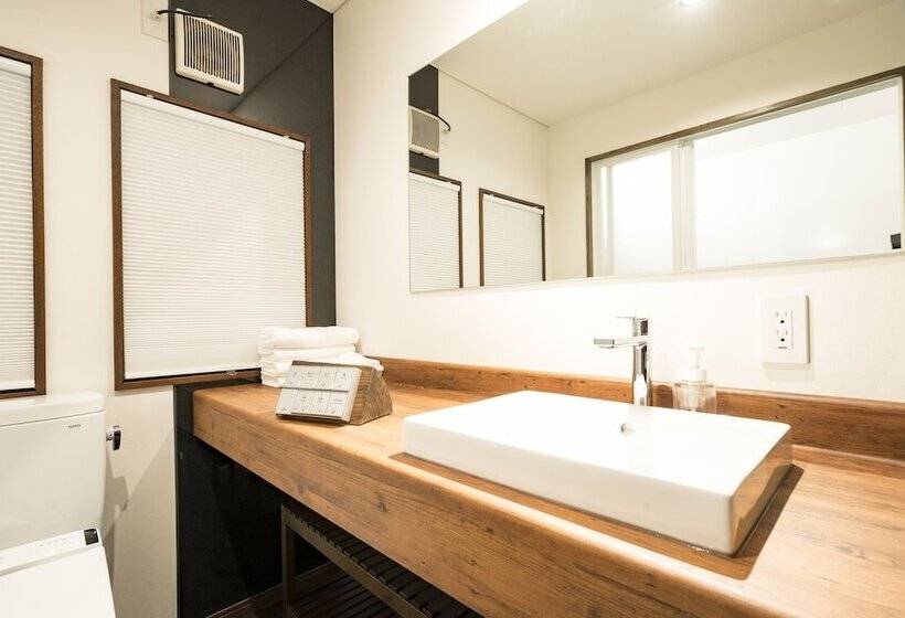 غرفة ديلوكس ثلاثية, Shirakaba