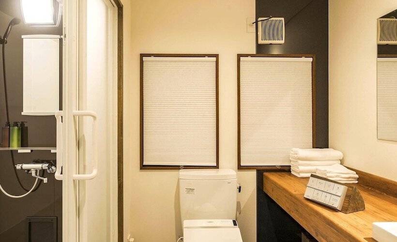 غرفة ديلوكس ثلاثية, Shirakaba