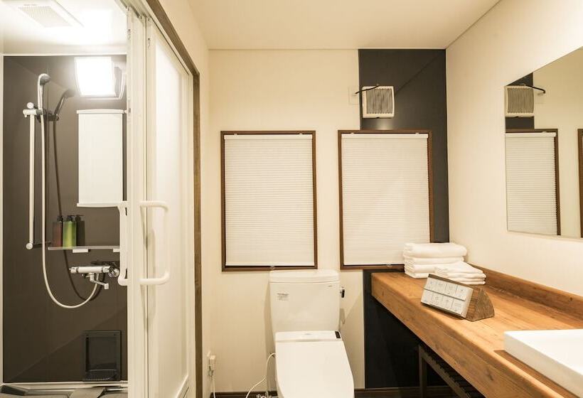 غرفة ديلوكس ثلاثية, Shirakaba