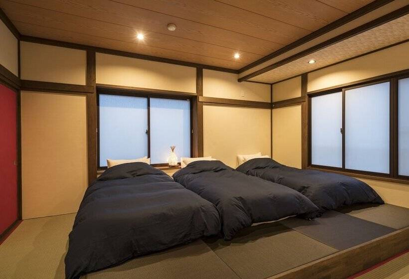 غرفة عائلية, Shirakaba