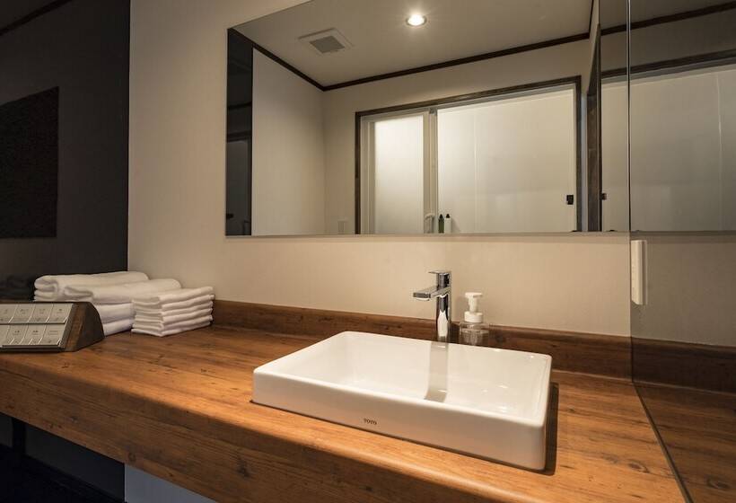 إستديو عائلى, Shirakaba