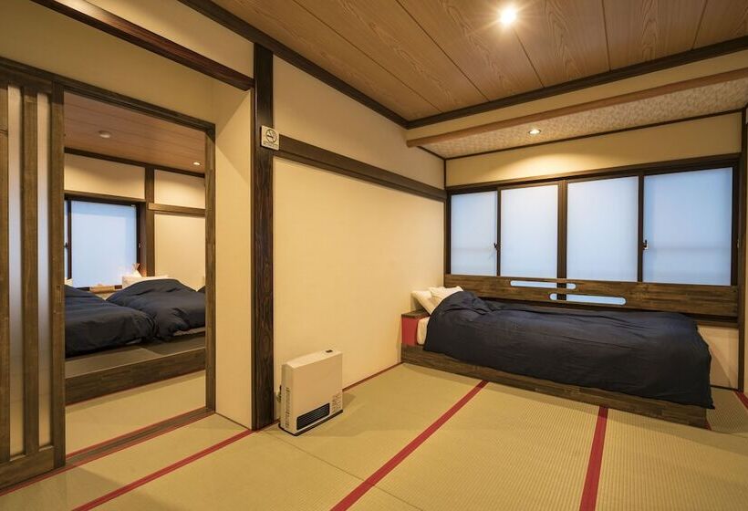 غرفة عائلية, Shirakaba