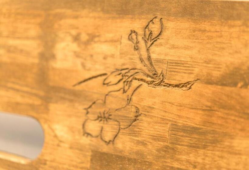 غرفة عائلية, Shirakaba