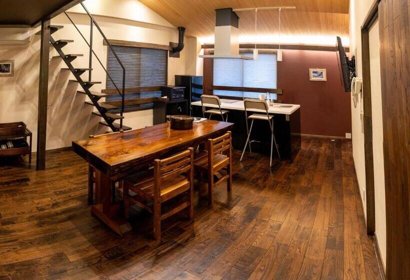 شقة غرفة واحدة, Shirakaba