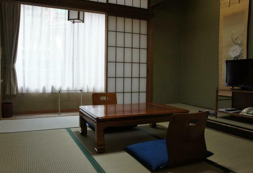 Quarto Economy Banheiro Compartilhado, Sumiyoshiya