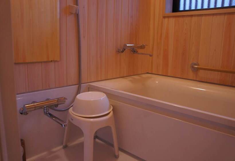 Quarto Estandar, Sumiyoshiya