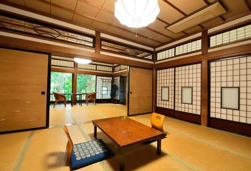 Deluxe-huone, Syohoen