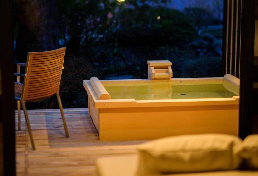 标准间, Shirakabeso