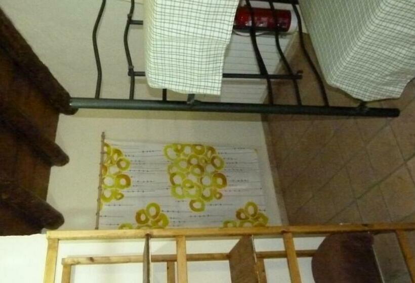 标准间, Cortijo Covaroca