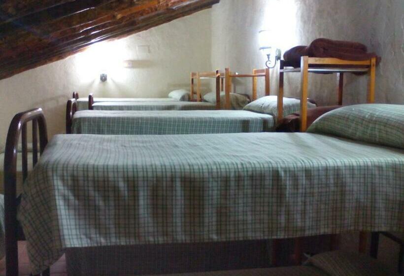 Cama em Quarto Compartilhado, Cortijo Covaroca