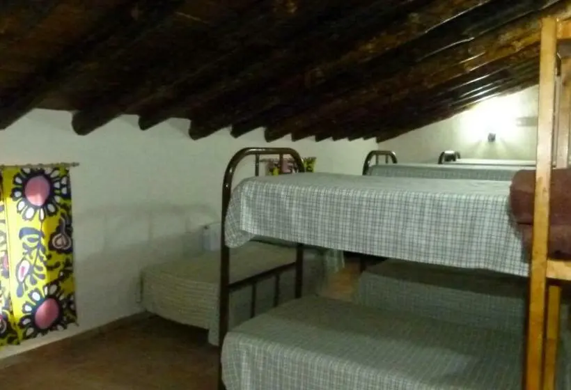 ルームシェアのワンベッド, Cortijo Covaroca