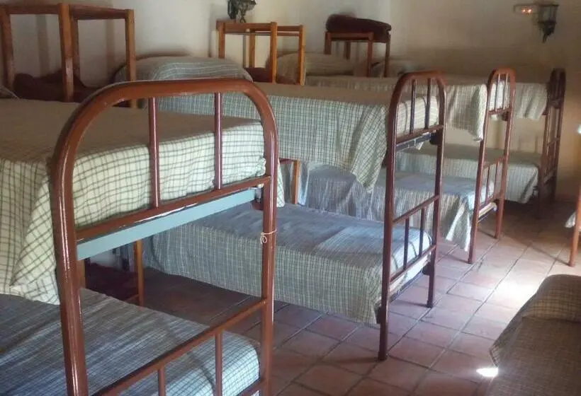ルームシェアのワンベッド, Cortijo Covaroca