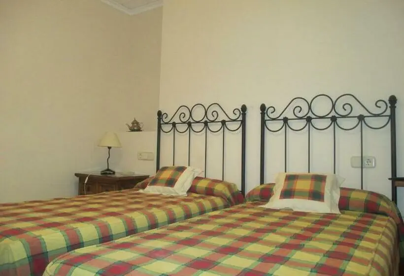 スタンダード４人部屋, Hostal Artiga