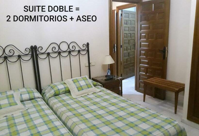 Четырехместный Номер Стандарт, Hostal Artiga