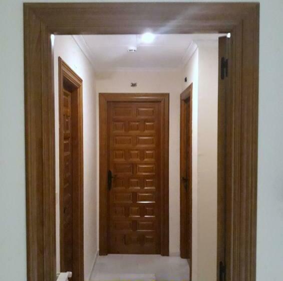 חדר סטנדרט לארבעה, Hostal Artiga