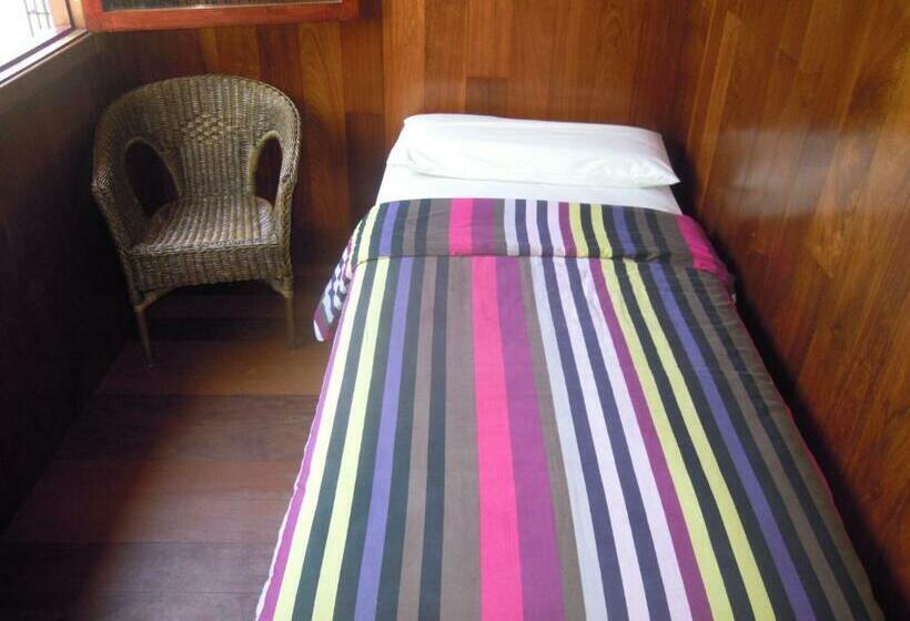 Кровать в Общей Комнате, Albergue O Durmiñento