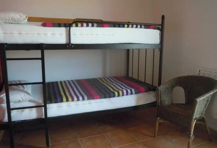اتاق استاندارد چهار تخته, Albergue O Durmiñento