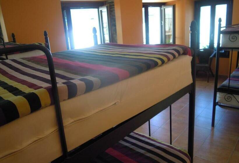 Семейный Номер, Albergue O Durmiñento