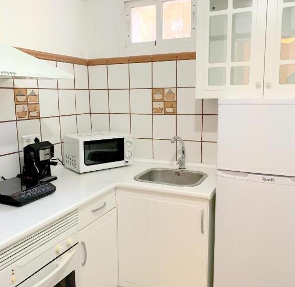 Студия Стандарт, At Home In Malaga Stay & Solo Travellers