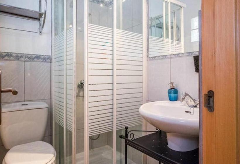 اتاق استاندارد یک نفره, At Home In Malaga Stay & Solo Travellers