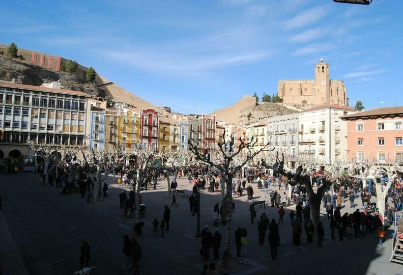 高级套房, Cal Comabella