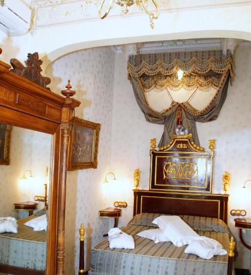 Superior Room with Terrace, Sitges Royal Rooms