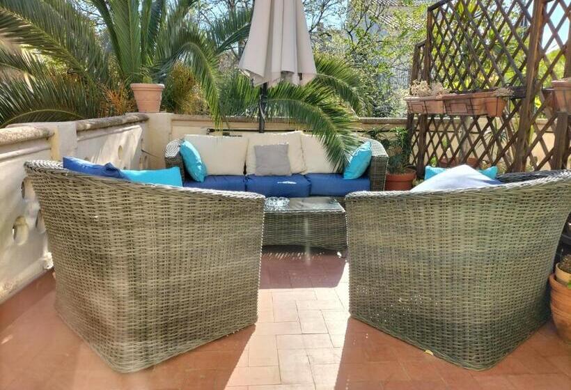 غرفة سوبيريور مزوَّدة بتراس, Sitges Royal Rooms