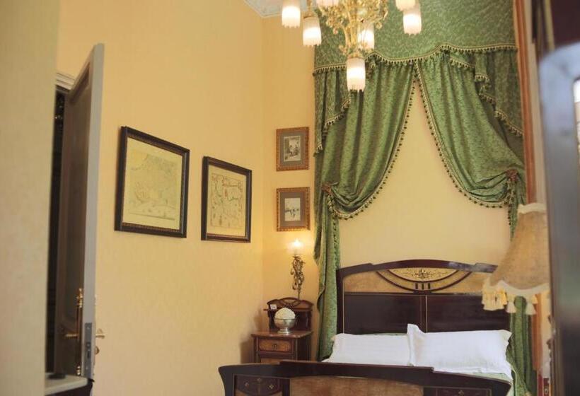 اتاق استاندارد با تراس, Sitges Royal Rooms