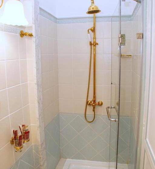 غرفة قياسية مزوَّدة بتراس, Sitges Royal Rooms