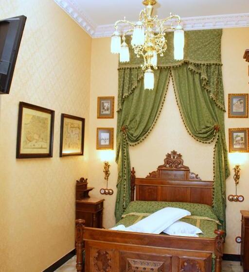 غرفة قياسية مزوَّدة بتراس, Sitges Royal Rooms