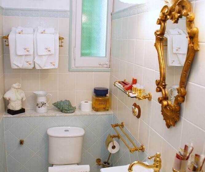 اتاق استاندارد یک نفره, Sitges Royal Rooms