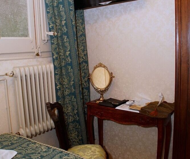 اتاق استاندارد یک نفره, Sitges Royal Rooms