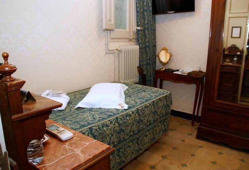 اتاق استاندارد یک نفره, Sitges Royal Rooms