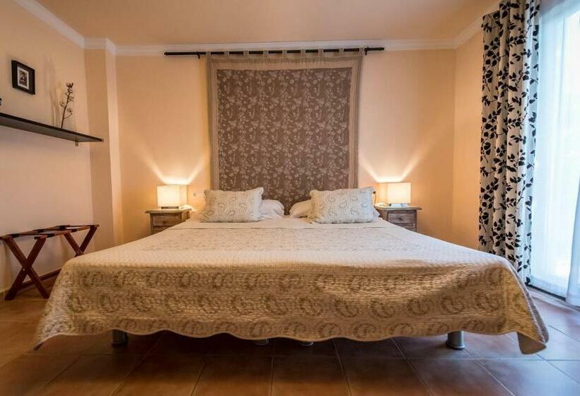 Номер Стандарт с Балконом, Al Lago