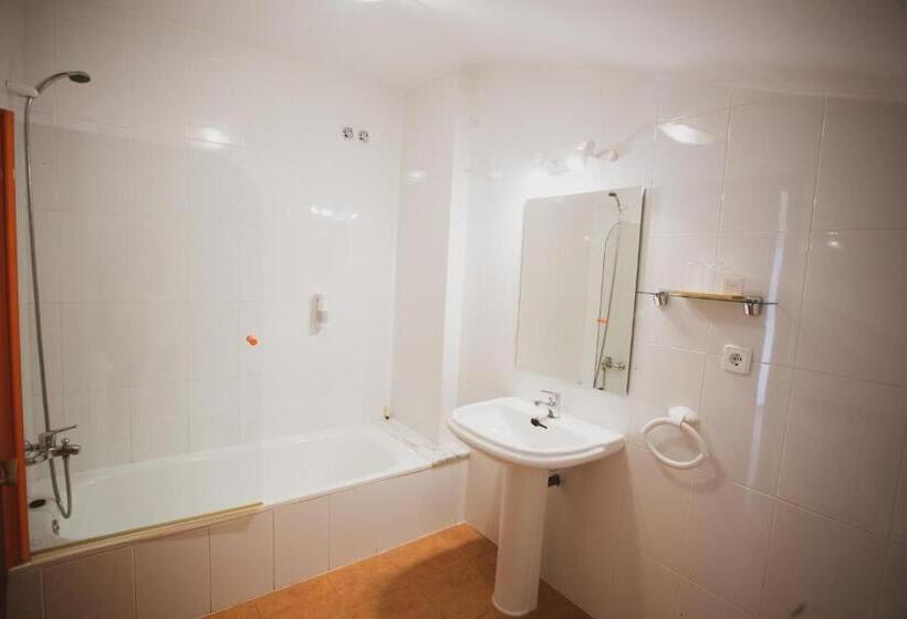 Номер Economy, Ca L Andreu