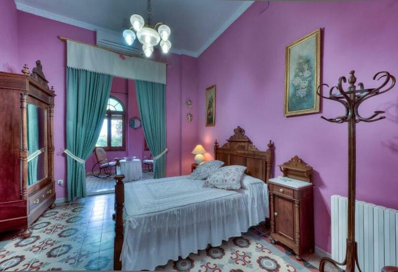 Номер Стандарт Вид на Сад, Casa Ceremines