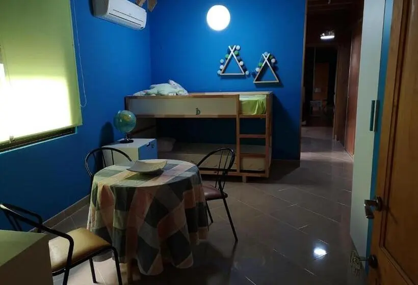 Huoneisto 2 Makuuhuonetta, Casa Ceremines