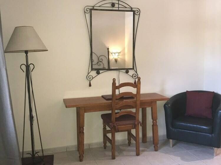 スタンダードルーム, El Paso