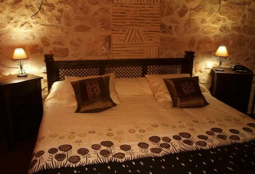 غرفة قياسية, El Senorio De La Serrezuela