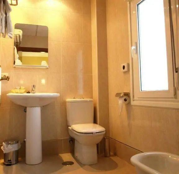 Standard Yhden Hengen Huone, Pension Viella Asturias