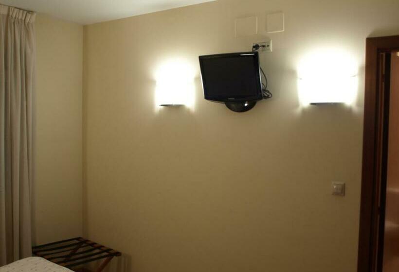 غرفة قياسية فردية, Pension Viella Asturias