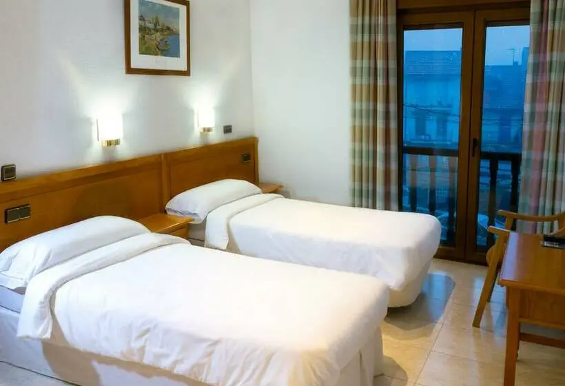 Standardrum, Hostal La Maya